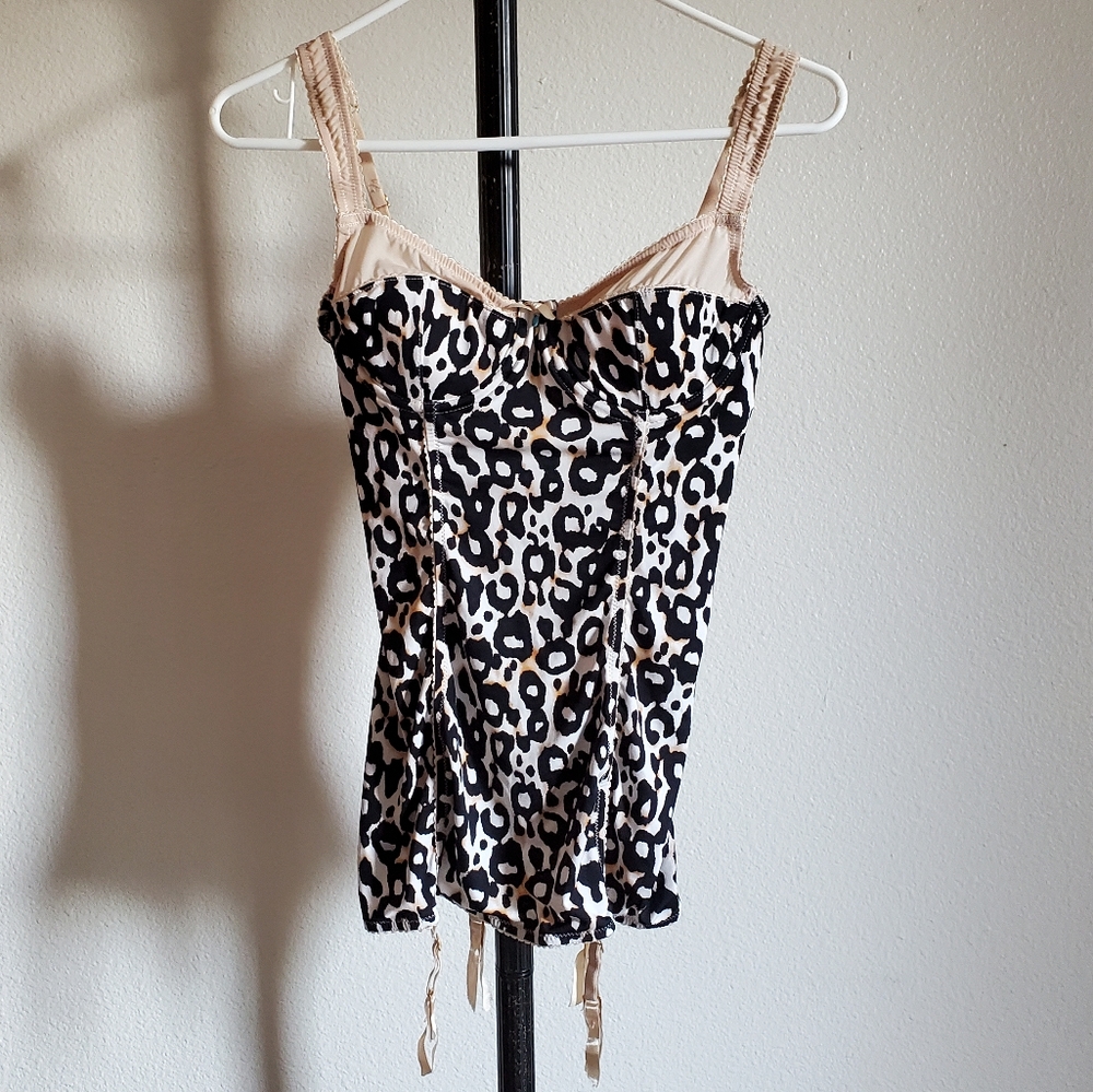 Jessica Simpson intimates